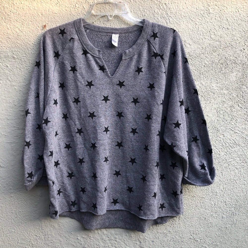 STAR PRINTED SWEATER